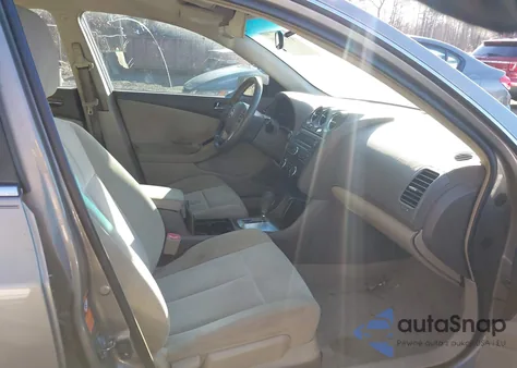 2007 Nissan Altima 2.5 S from USA, damaged, VIN 1N4AL21E67C150792